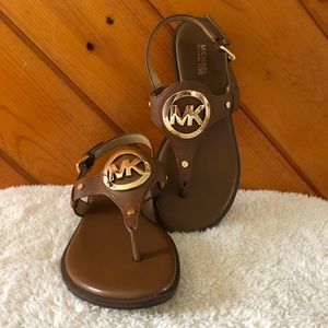 Micheal Kors sandals ❤️